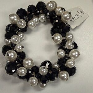 White House Black Market Black and Pearl Cluster Stretch Bracelet